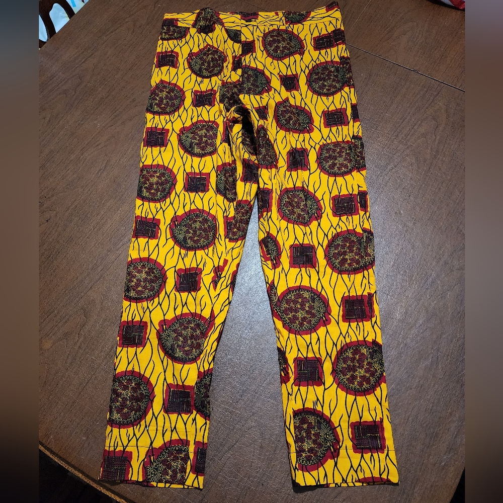 NWOT ... Stylish Yellow Patterned Men's Pants